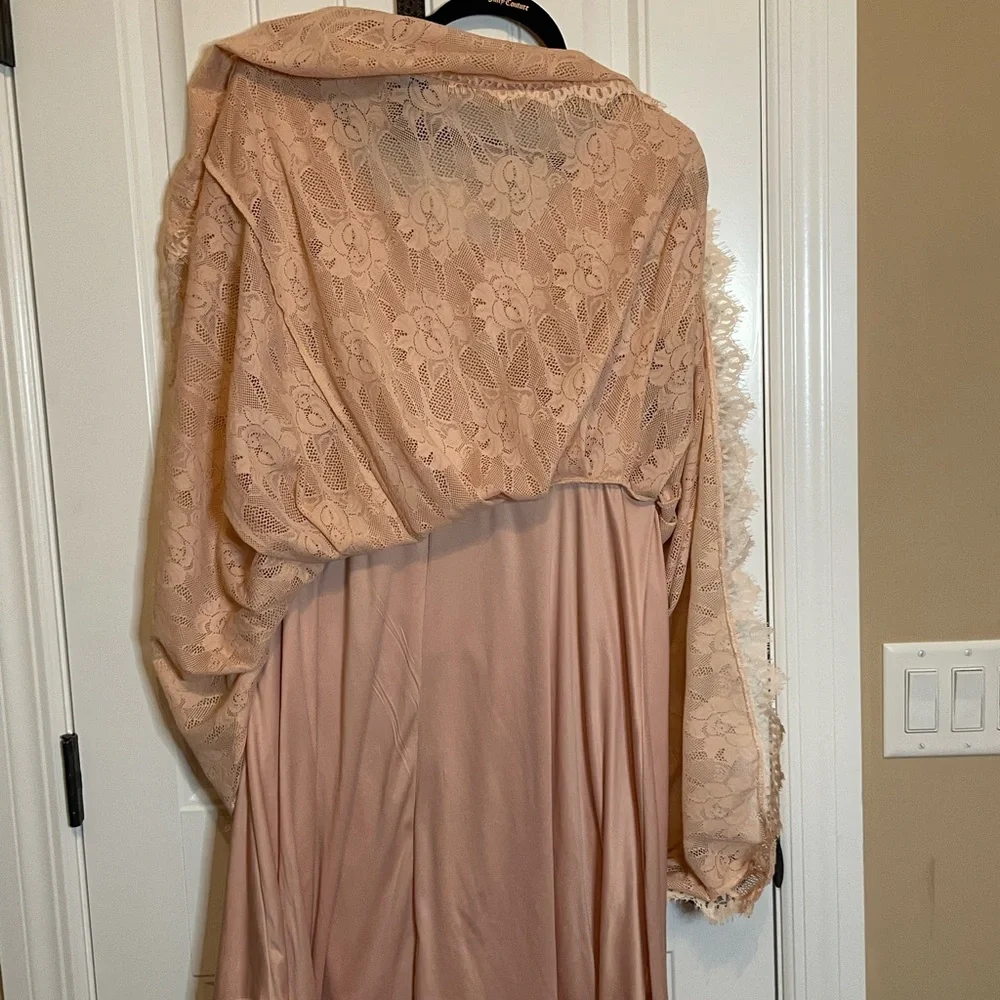 Torrid 16 Blush Lace Tea length Dress Asymmetrical Scalloped hem fully lined - Picture 13 of 15